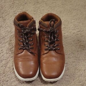 Kohl's Men's Tan Chukka Boots